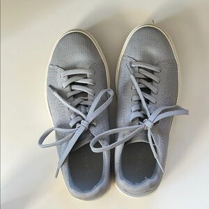 Gently worn Rothy’s Gray Women's Sneakers size 8.